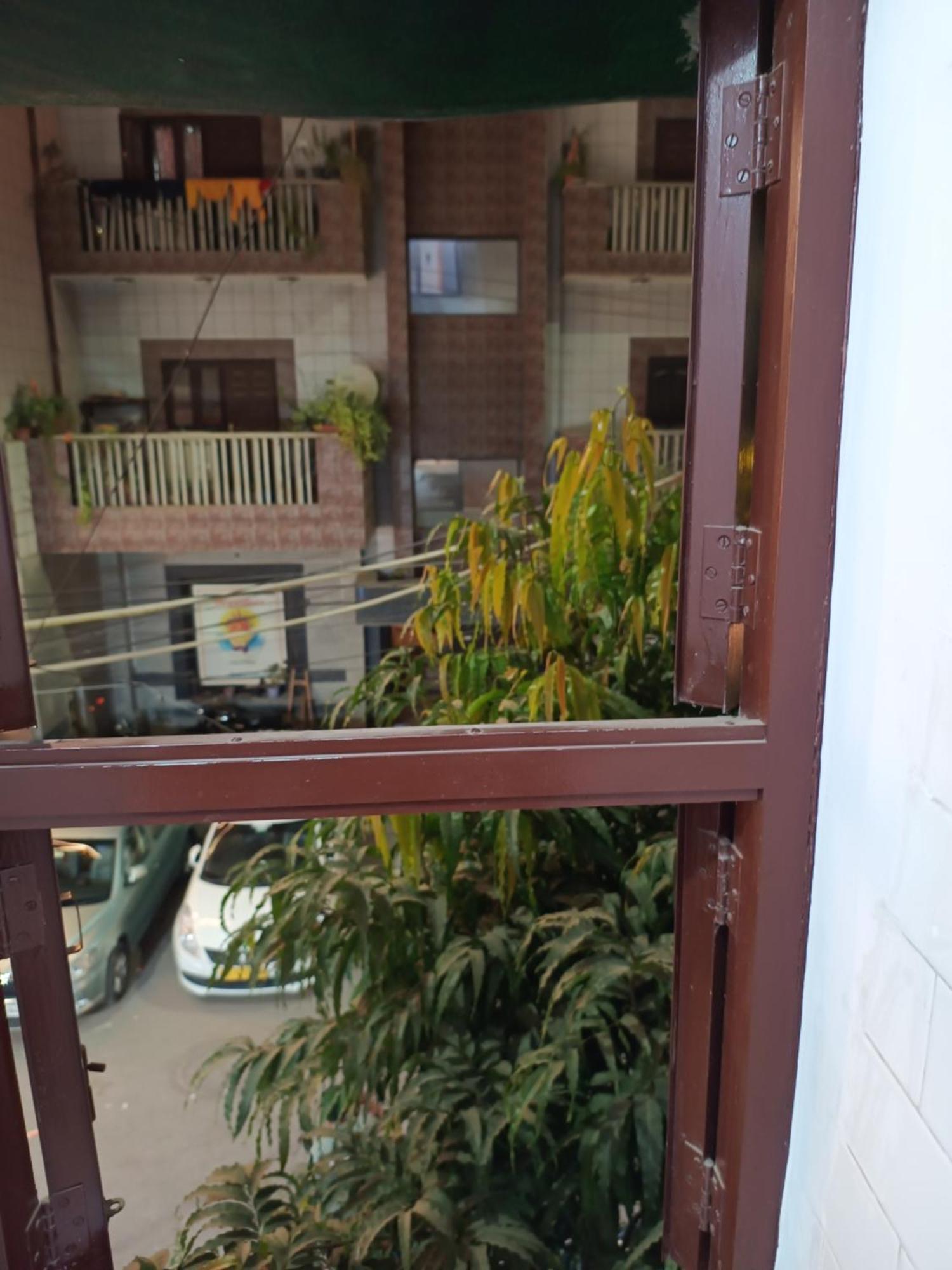 Hotel Majors Den New Delhi Exterior foto