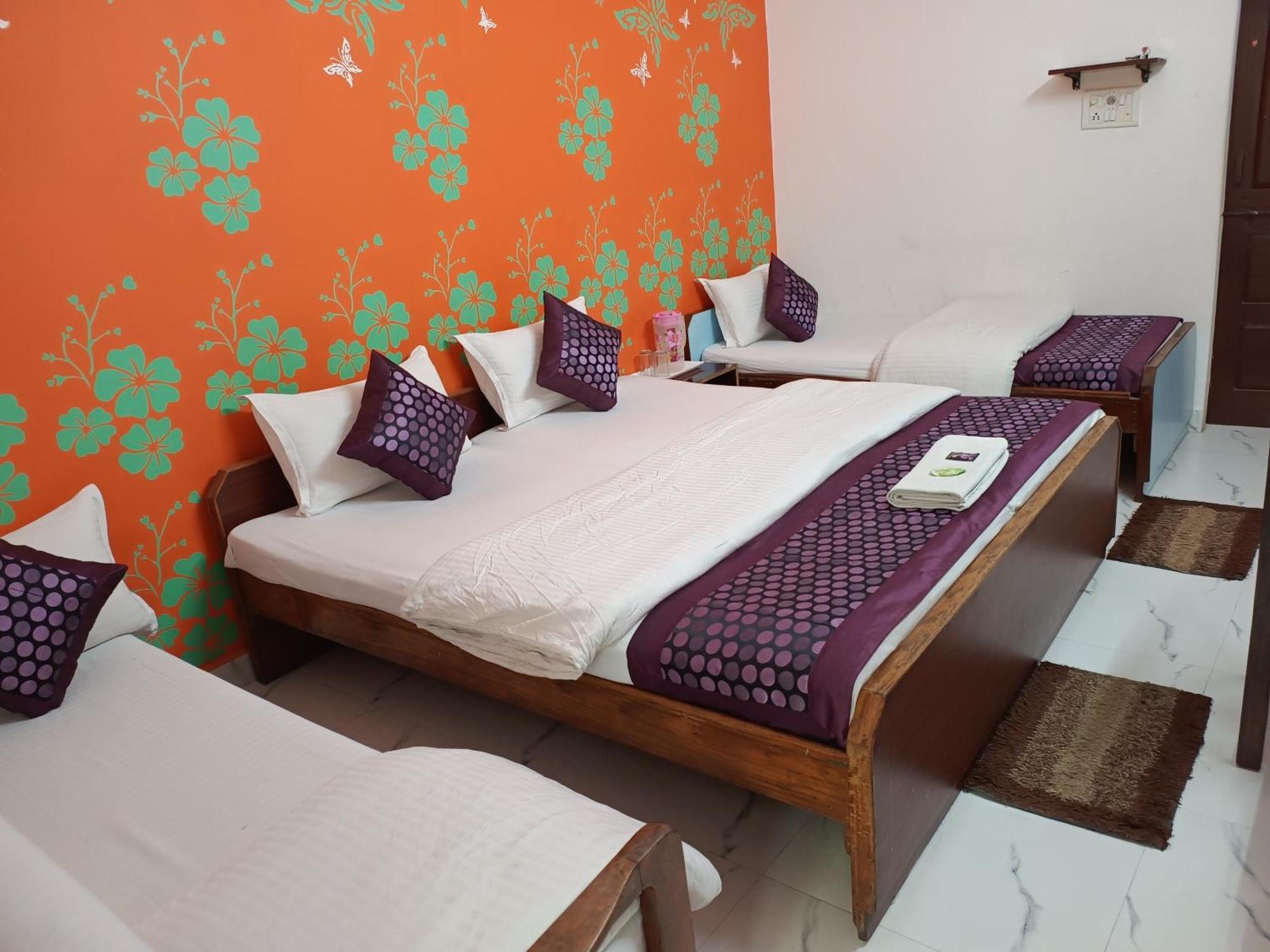 Hotel Majors Den New Delhi Exterior foto