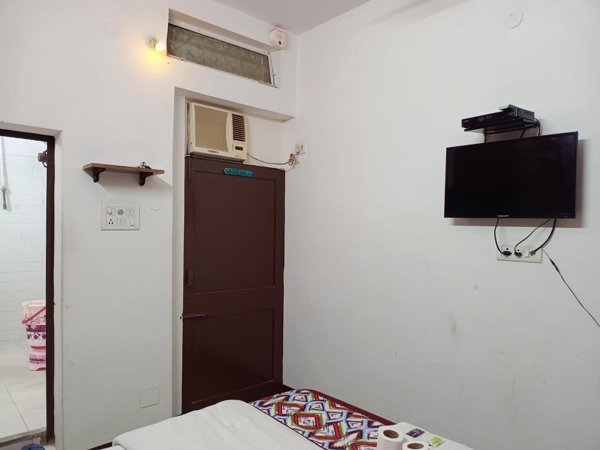 Hotel Majors Den New Delhi Exterior foto